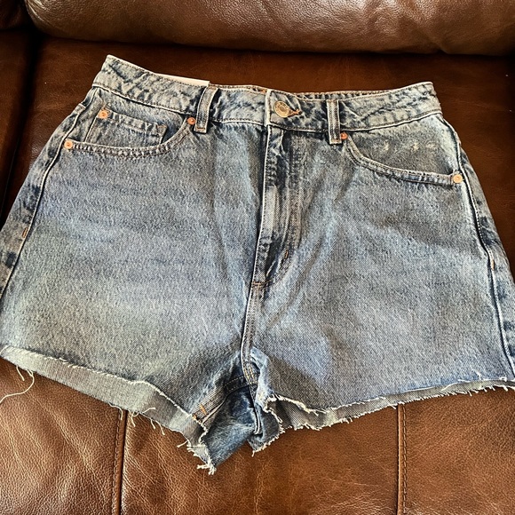 Garage festival jean shorts - Picture 2 of 3